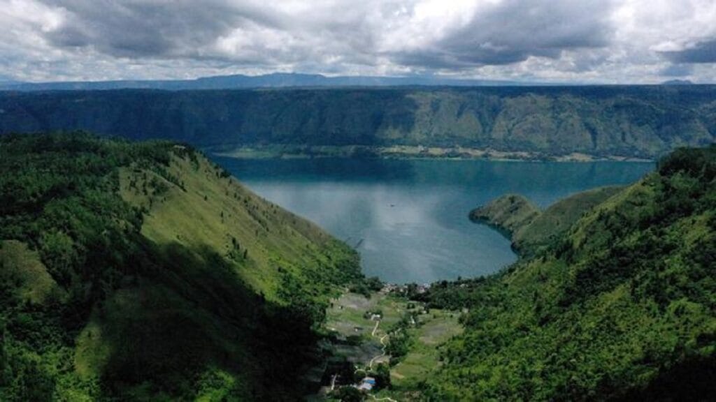 Salah satu destinasi wisata super prioritas di Indonesia, Danau Toba. (Dok. Istimewa)