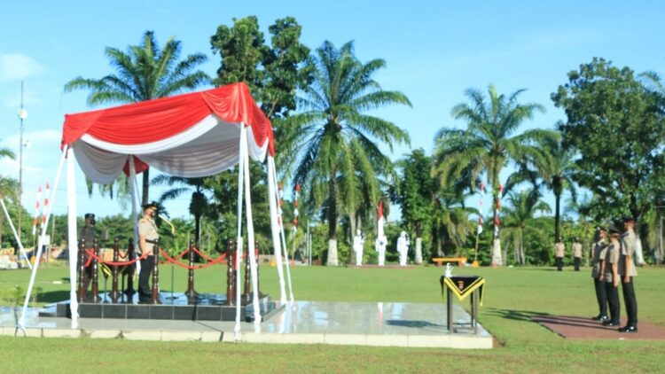 Wakapolda Sumbar, Brigjend Pol Edi Mardianto melantik ratusan Bintara baru.