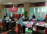 Stok Darah Menipis Masa Pandemi, Dua’s Coffee bersama KSR PMI UBH Galang Donor Darah