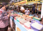 Tinjau Pasar Modern BSD, Kapolri Ingin Prokes Tetap Dijalankan agar Level PPKM Turun