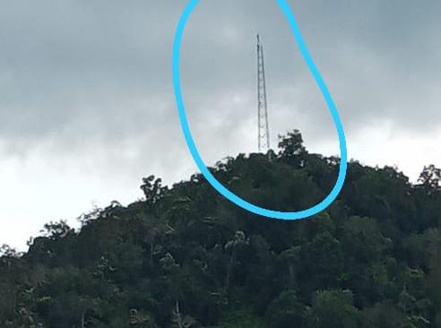 Tower Telkomsel berdiri di Nagari Sisawah, Kecamatan Sumpur Kudus, Kabupaten Sijunjung.