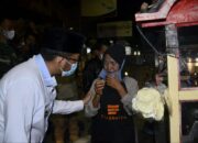 Terdampak PPKM Darurat, Wako Padang Hendri Septa Bagikan 2.600 Paket Beras