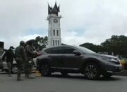 Mobil Digembok di Jam Gadang, Oknum ASN Pemko Padang Cekcok dengan Tim SK4 Bukittinggi