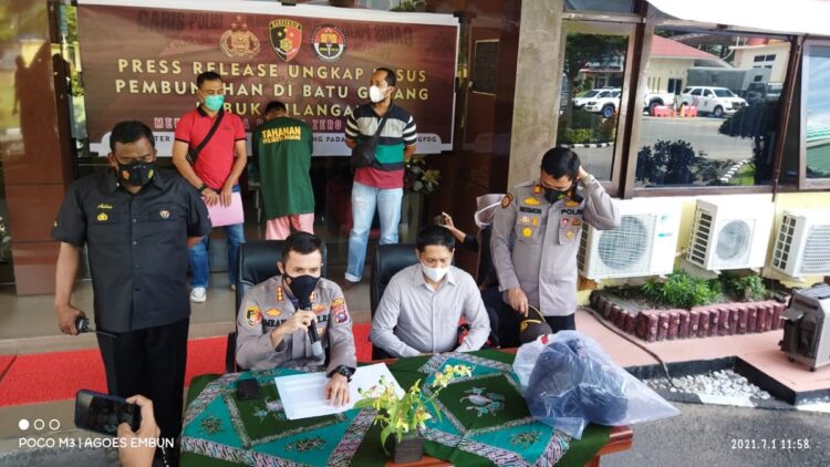 Rilis kasus pembunuhan di Lubuk Kilangan digelar Kapolresta Padang.