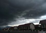 BMKG: Kota Padang Berpotensi Diselimuti Awan Tebal Hari Ini