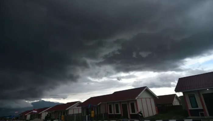 BMKG Prakirakan Kota Padang Berawan Tebal Hari Ini