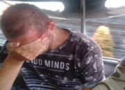 Depresi, Bule Rusia yang Tidur di Warung Warga Ini Diamankan Satpol PP