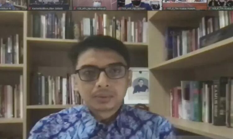 Tangkapan layar ahli sekaligus Guru Besar Hukum Tata Negara dari Universitas Gadjah Mada (UGM) Prof. Zainal Arifin Mochtar memberikan keterangan ahli di hadapan majelis hakim Mahkamah Konstitusisecara virtual. ANTARA/Muhammad Zulfikar)