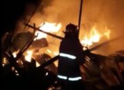 Toko Perabot di Kota Pariaman Terbakar, Kerugian Rp1 Miliar