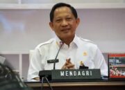 Presiden Jokowi Tunjuk Mendagri Jadi Plt Menko Polhukam