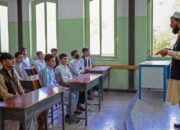 Taliban Buka Kembali Sekolah tanpa Murid Putri, Mengapa?