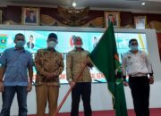 Gubernur Mahyeldi Resmi Lepas Kontingen Sumbar ke PON XX Papua