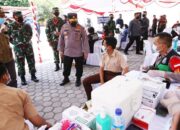 Tinjau Vaksinasi Serentak 10 Titik di NTB, Kapolri Harap Target Pemerintah Segera Terwujud