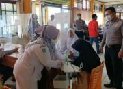 Polsek Sungai Limau Gelar Vaksin Presisi untuk Pelajar di Padang Pariaman