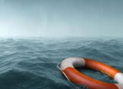 Dua Remaja Hanyut di Pantai Sasak Pasbar, Satu Selamat dan Satu Lagi Dicari