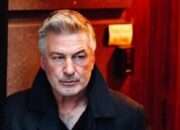 Alec Baldwin Lepaskan Tembakan di Lokasi Syuting, Satu Kru Film Tewas, Sutradara Terluka