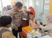 Pelajar di Padang Pariaman Pakai Truk Pasir ke Puskesmas untuk Vaksinasi Covid-19