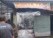 Flash: Kios Sate TK di Indarung Dilalap si Jago Merah