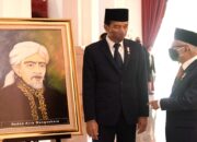 Presiden Anugerahkan Gelar Pahlawan Nasional untuk Empat Tokoh, Ini Biografinya