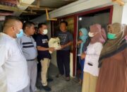 Andre Rosiade Bantu Uang Kontrakan Rumah untuk Pedagang Gorengan di Padang