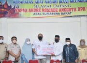 Keliling Sawahlunto Sebar Bantuan, Andre Rosiade: Apapun Partainya, Mari Bangun Sumbar