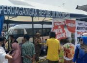 Warga Pariaman Buru Operasi Pasar Minyak Goreng Rp14 Ribu, Hanya Boleh 2 Liter per Orang