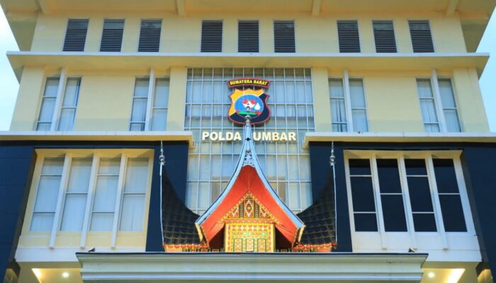 Polda Sumbar Musnahkan 262 Kg Ganja dan 8 Kg Sabu Hasil Ungkap 20 Kasus