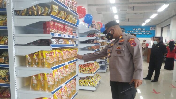 Polsek Koto Tangah lakukan pengawasan minyak tanah.