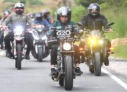 Kunker Naik Motor ke Danau Toba, Presiden Jokowi Terpesona Udara Segar