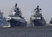 Buntut Ketegangan di Ukraina, Kapal Perang Rusia Buru Kapal Selam AS