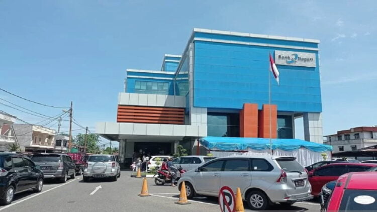 Kantor Bank Nagari Cabang Utama Padang. (Antarasumbar/Mutiara Ramadhani)