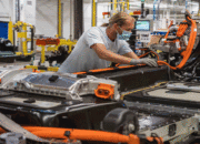 Konflik Rusia-Ukraina, Ini Pabrikan Otomotif yang Terdampak