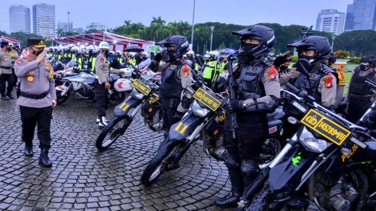 Kapolri gelar apel pasukan pengamanan Lebaran di Monas.