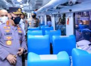 Tinjau Stasiun Pasar Senen, Kapolri Imbau Warga Mudik Sebelum Tanggal 28 April