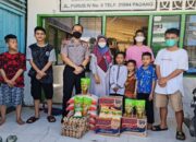 Ini Sosok Polisi Peduli yang Serahkan Sembako ke Panti Asuhan Anak Mentawai di Padang