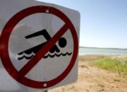 Sepanjang Pantai Padang Dipasangi Bendera Hitam dan Merah, Ini yang Harus Dilakukan Pengunjung