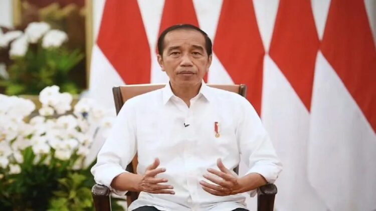 Tangkapan layar - Presiden Joko Widodo saat mengumumkan kebijakan pencabutan larangan ekspor minyak goreng dan bahan bakunya mulai Senin, 23 Mei 2022 yang disampaikan pada Kamis (19/5/2022). ANTARA/Gilang Galiartha.