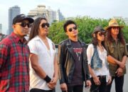 Denden Gonjales Resmi jadi Vokalis Band Legendaris Malaysia, Search