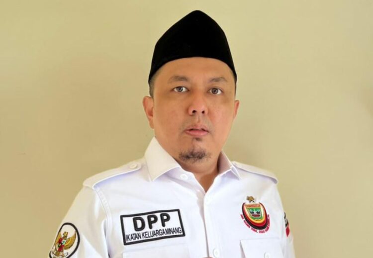 Braditi Moulevey, Wasekjend DPP IKM