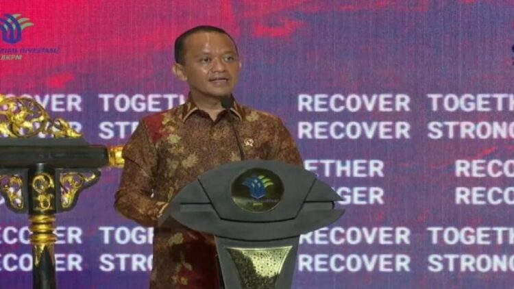 Tangkapan layar Menteri Investasi/Kepala BKPM Bahlil Lahadalia dalam Road to G20: Investment Forum "Mendorong Percepatan Investasi Berkelanjutan dan Inklusif" yang digelar di Solo, Jawa Tengah, Rabu (18/5/2022). ANTARA/Youtube BKPM TV.