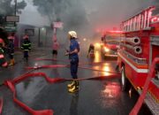 Ditinggal Mudik, Tujuh Petak Toko di Padang Terbakar