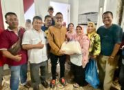 Lagi, Rachmad Wijaya Berbagi Ratusan Paket Sembako di Padang Selatan