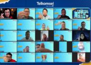 Telkomsel Gelar Webinar Edutalk untuk Mahasiswa UIR bersama Dennis Adhiswara
