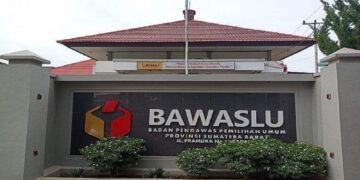 Kantor Bawaslu Sumbar.