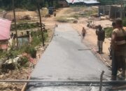 Semen Padang Bantu Pengecoran Jalan ke Pondok Pesantren Darul Ulum