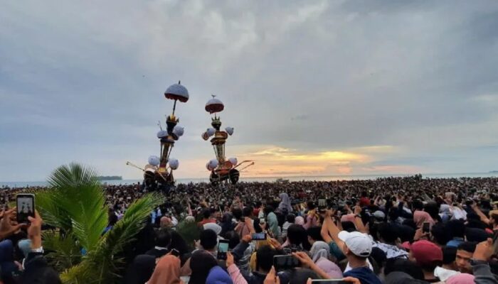 Pesona Hoyak Tabuik Piaman Kembali Masuk KEN 2026