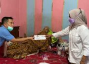 Andre Rosiade Bantu Istri Penjual Roti Bakar yang Terkena Kanker Payudara