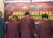 Terekam CCTV, 4 Penjambret Emak-emak Bergelang Emas Diringkus Polisi di Payakumbuh