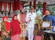 Lahir Tepat pada 17 Agustus 1945, 4 Warga Bukittinggi Diganjar Penghargaan