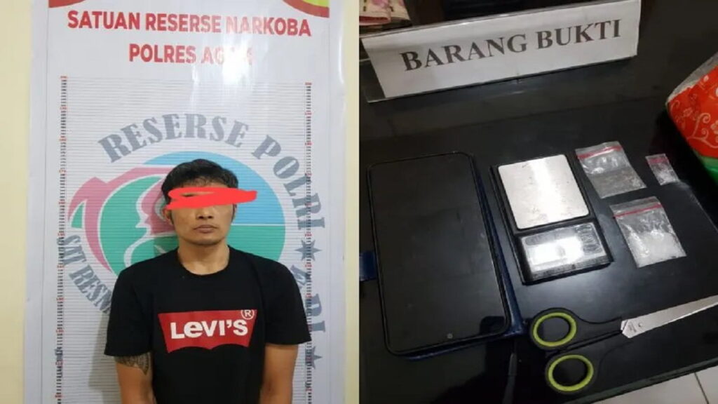 Salah seorang Tersangka dan Barang bukti yang diamankan Sat Res Narkoba Polres Agam. (Antara/HO-Dok Humas Polres Agam)